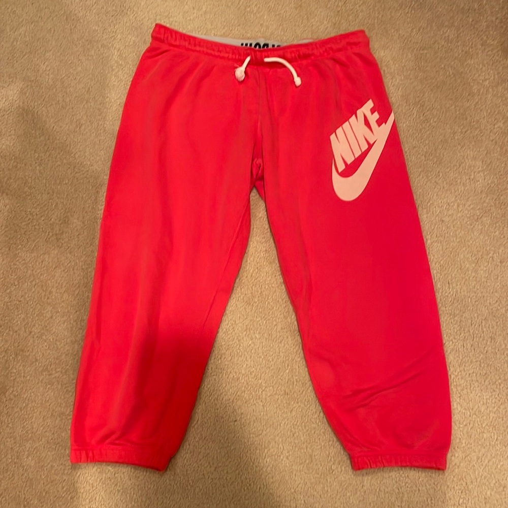 Nike Capri Sweat Pants Women’s L